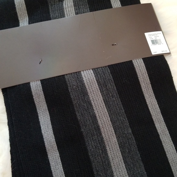 Michael Kors Mens Set Scarf & Beanie - Picture 3 of 3